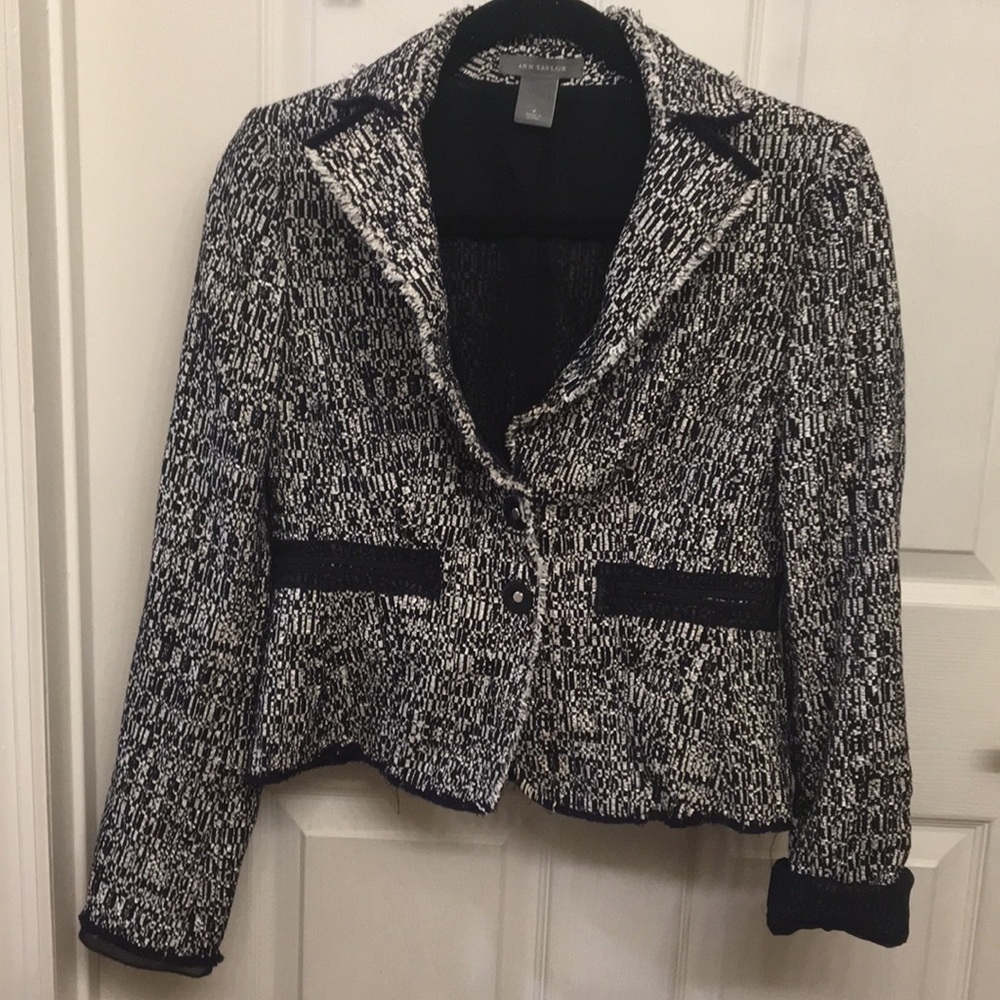 Ann Taylor navy/white blazer
